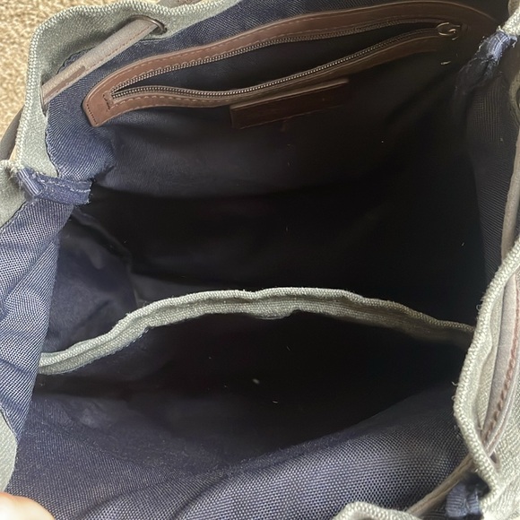 Everlane backpack - Picture 2 of 4